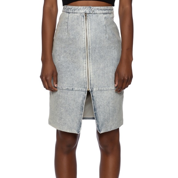 Lucy Paris jeans skirt - Picture 2 of 5